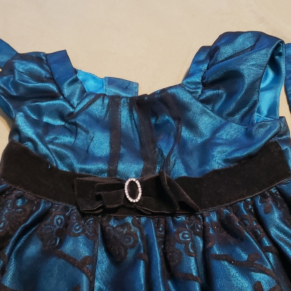 Elegant girls dress - Picture 2 of 2